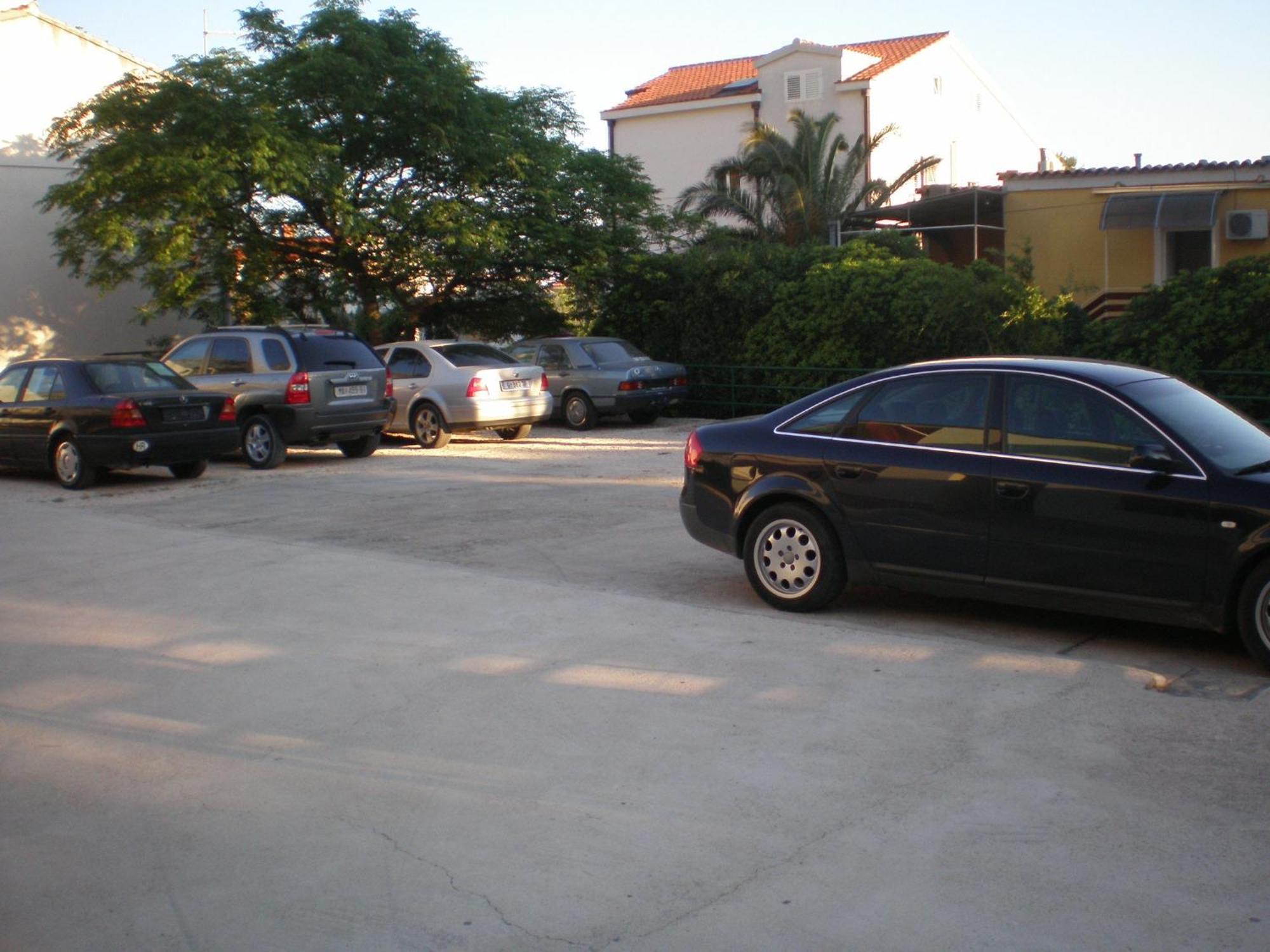 Studio Apartments Marija With Private Parking Makarska Exterior photo