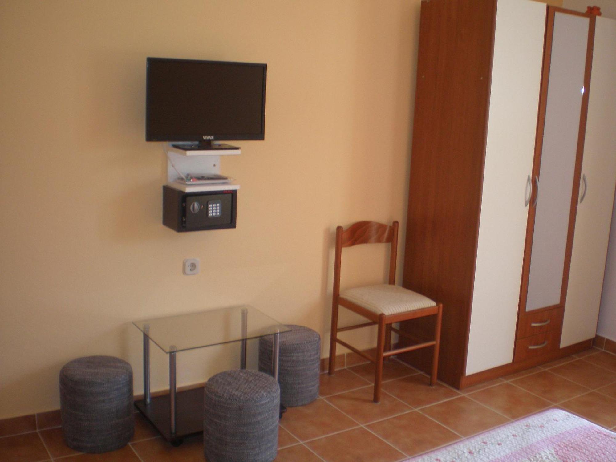Studio Apartments Marija With Private Parking Makarska Room photo