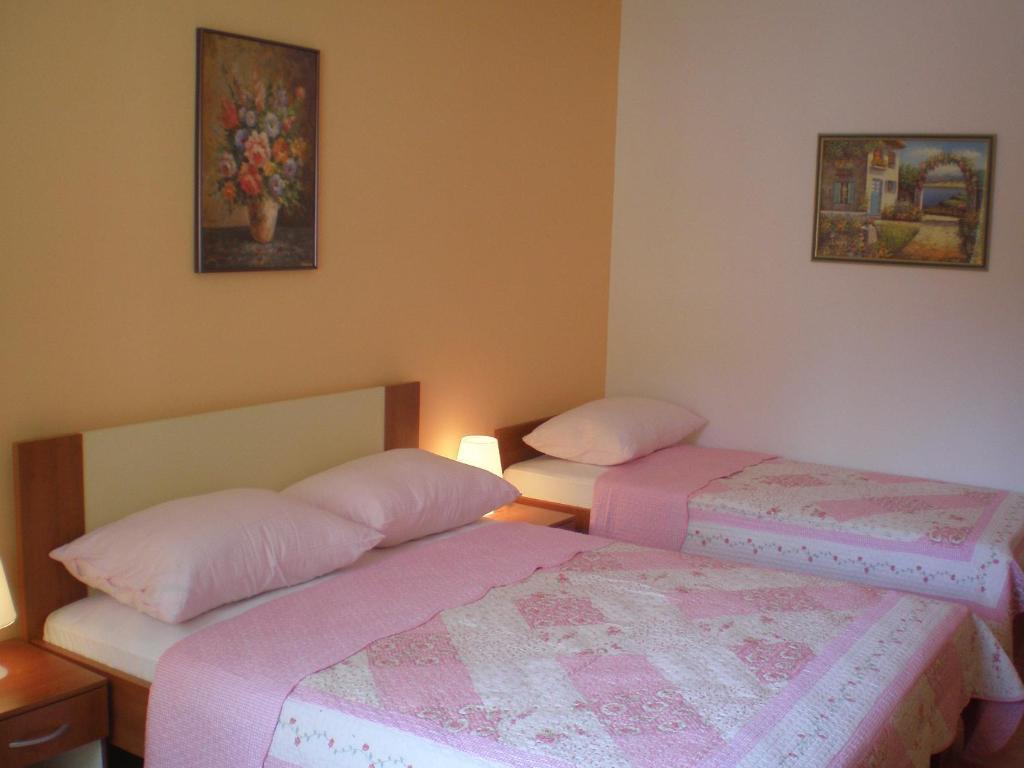 Studio Apartments Marija With Private Parking Makarska Room photo