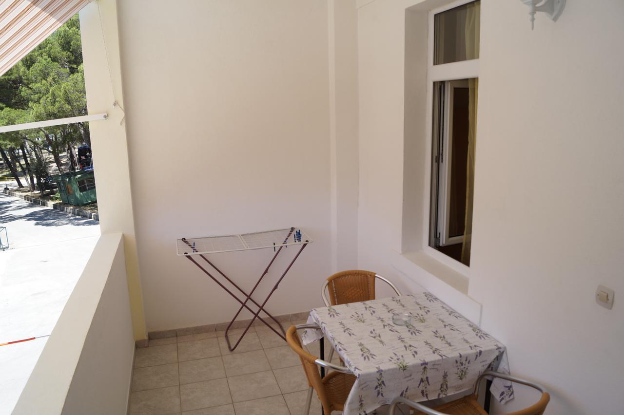 Studio Apartments Marija With Private Parking Makarska Exterior photo