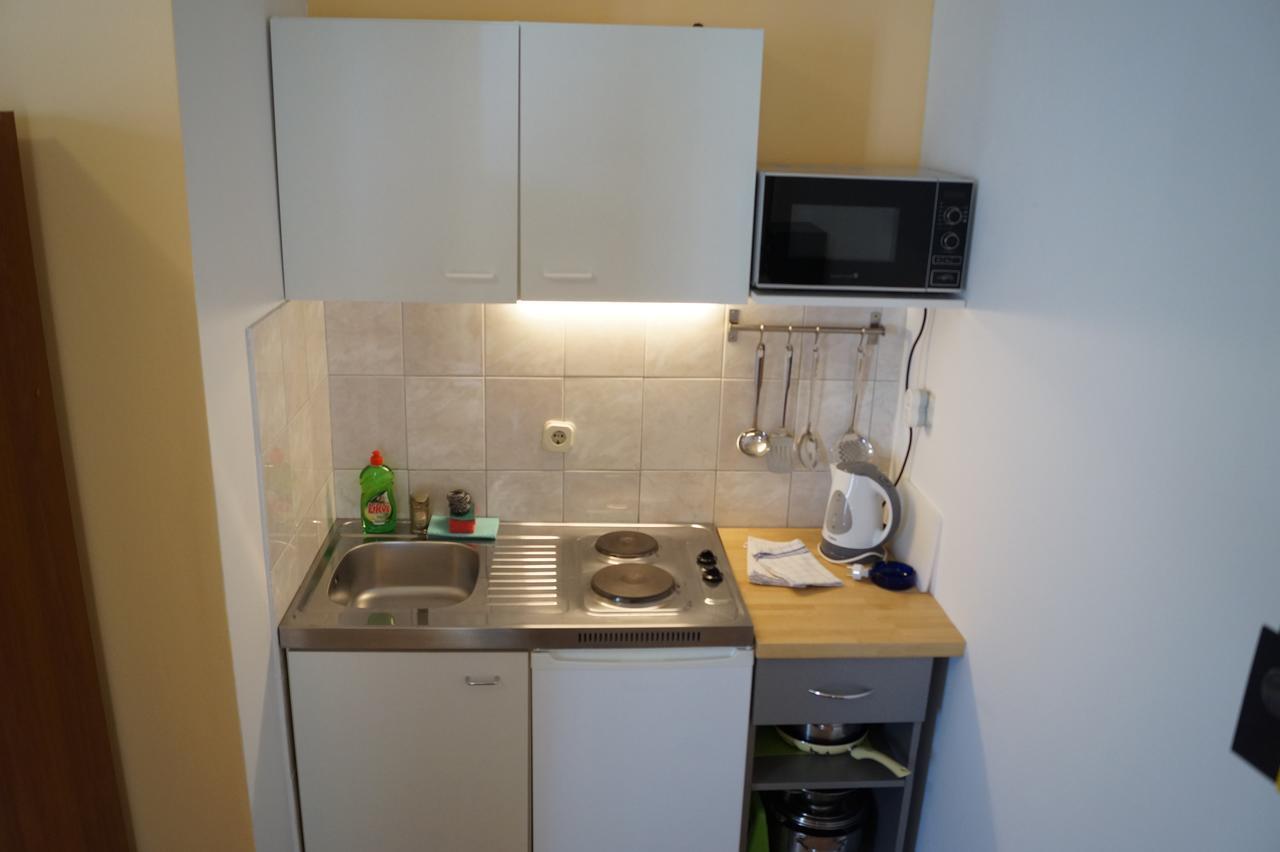Studio Apartments Marija With Private Parking Makarska Exterior photo